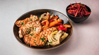 מנת בריאות - חזה עוף במרינדת עשבי תיבול. צרוב בגריל פחמים